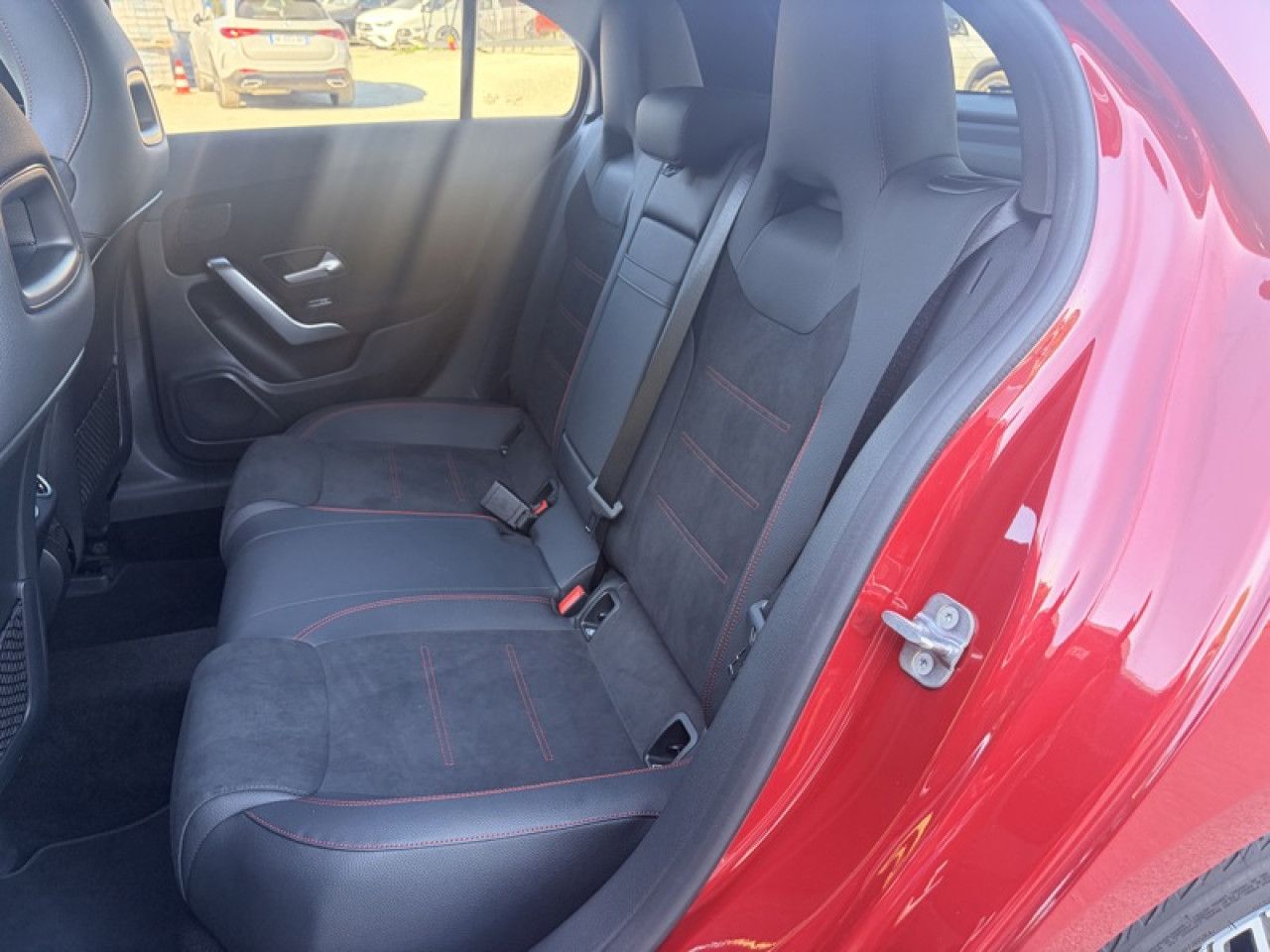 Photo du v&eacute;hicule 18 / 18