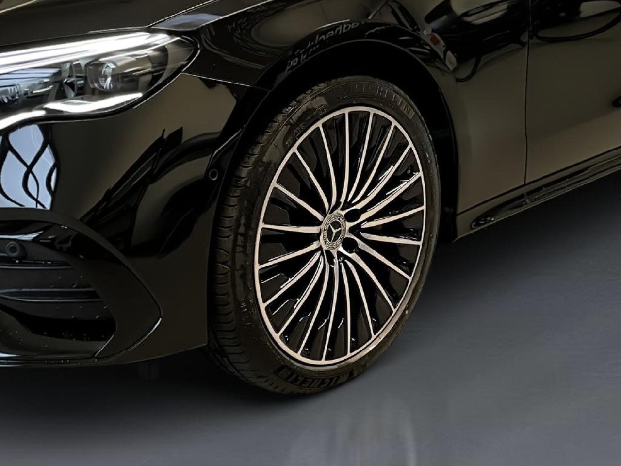 Mercedes-Benz E-Klasse – Bild 4