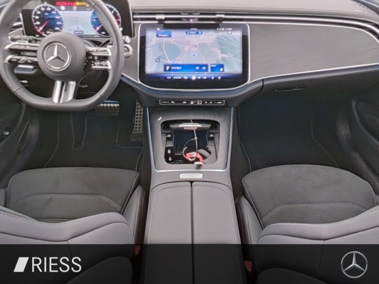 Mercedes-Benz E-Klasse – Bild 9