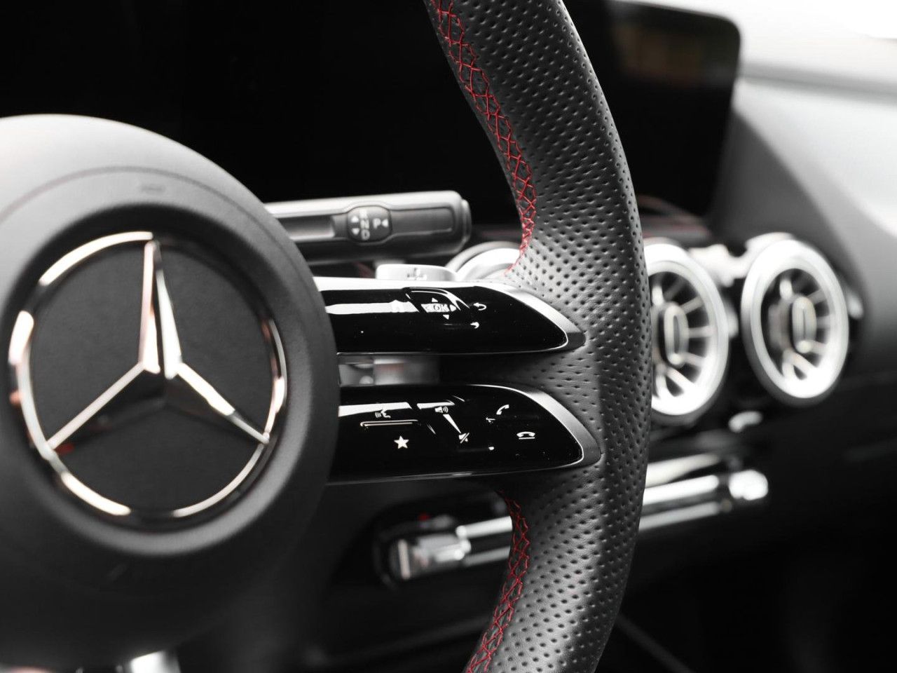 Mercedes-Benz GLA – Bild 14