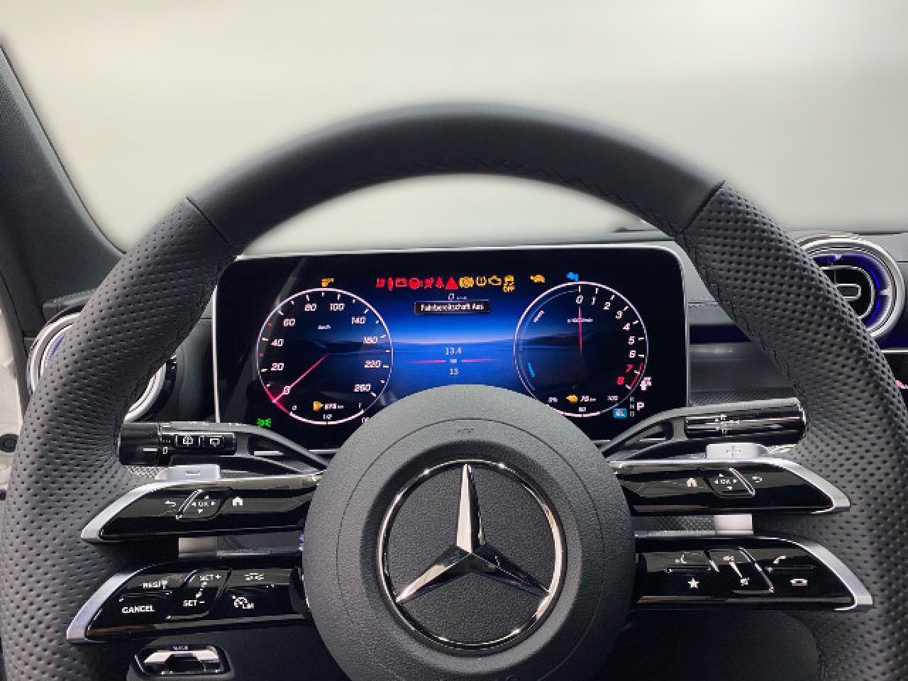 Mercedes-Benz C-Klasse – Bild 8