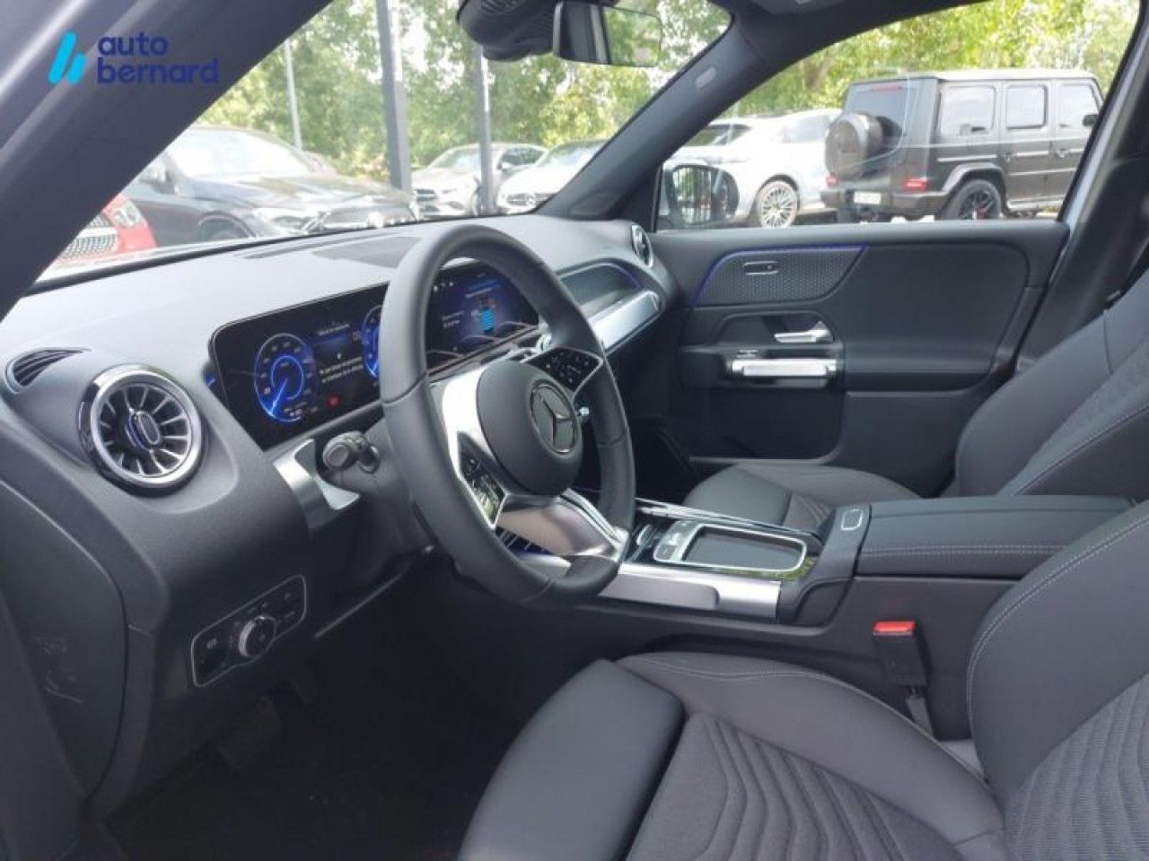 Photo du v&eacute;hicule 13 / 18