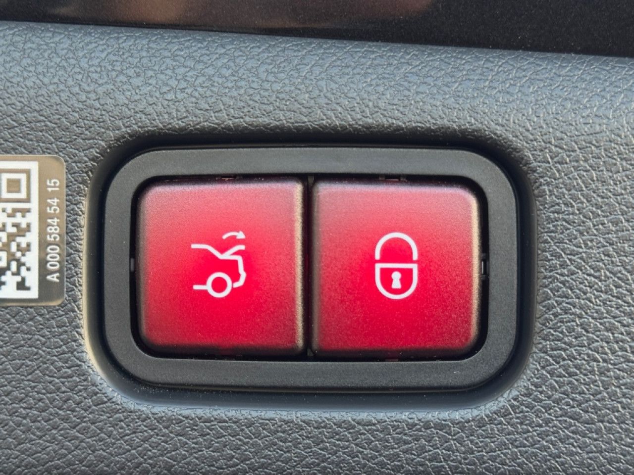 Mercedes-Benz E-Klasse – Bild 13
