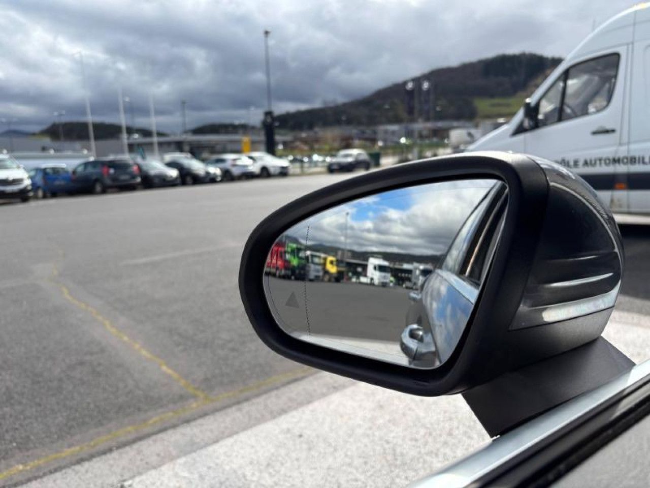 Photo du v&eacute;hicule 16 / 16