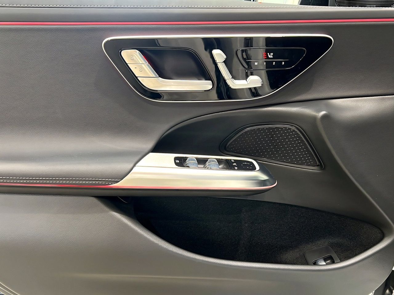 Mercedes-Benz E-Klasse – Bild 17