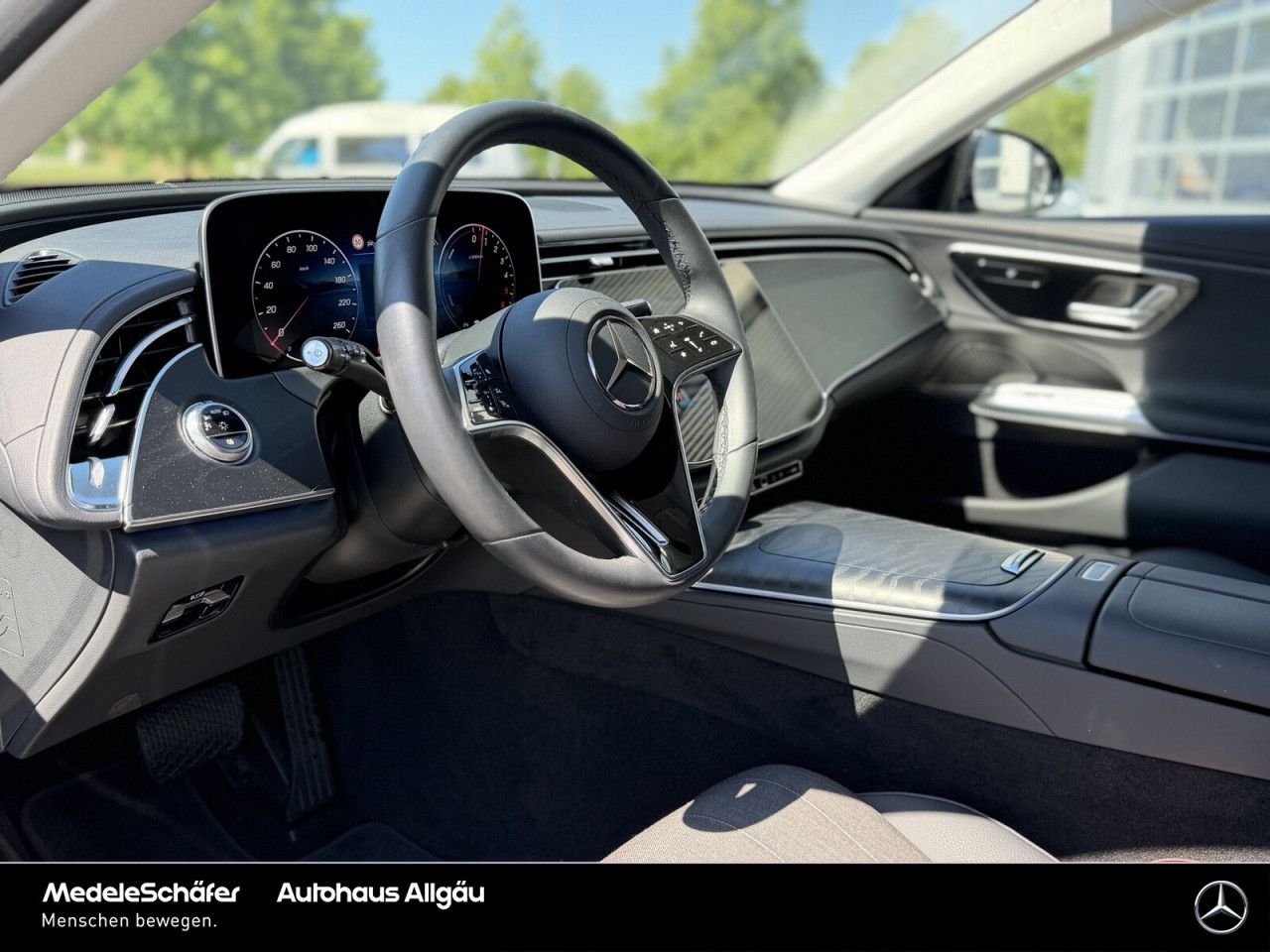 Mercedes-Benz E-Klasse – Bild 13