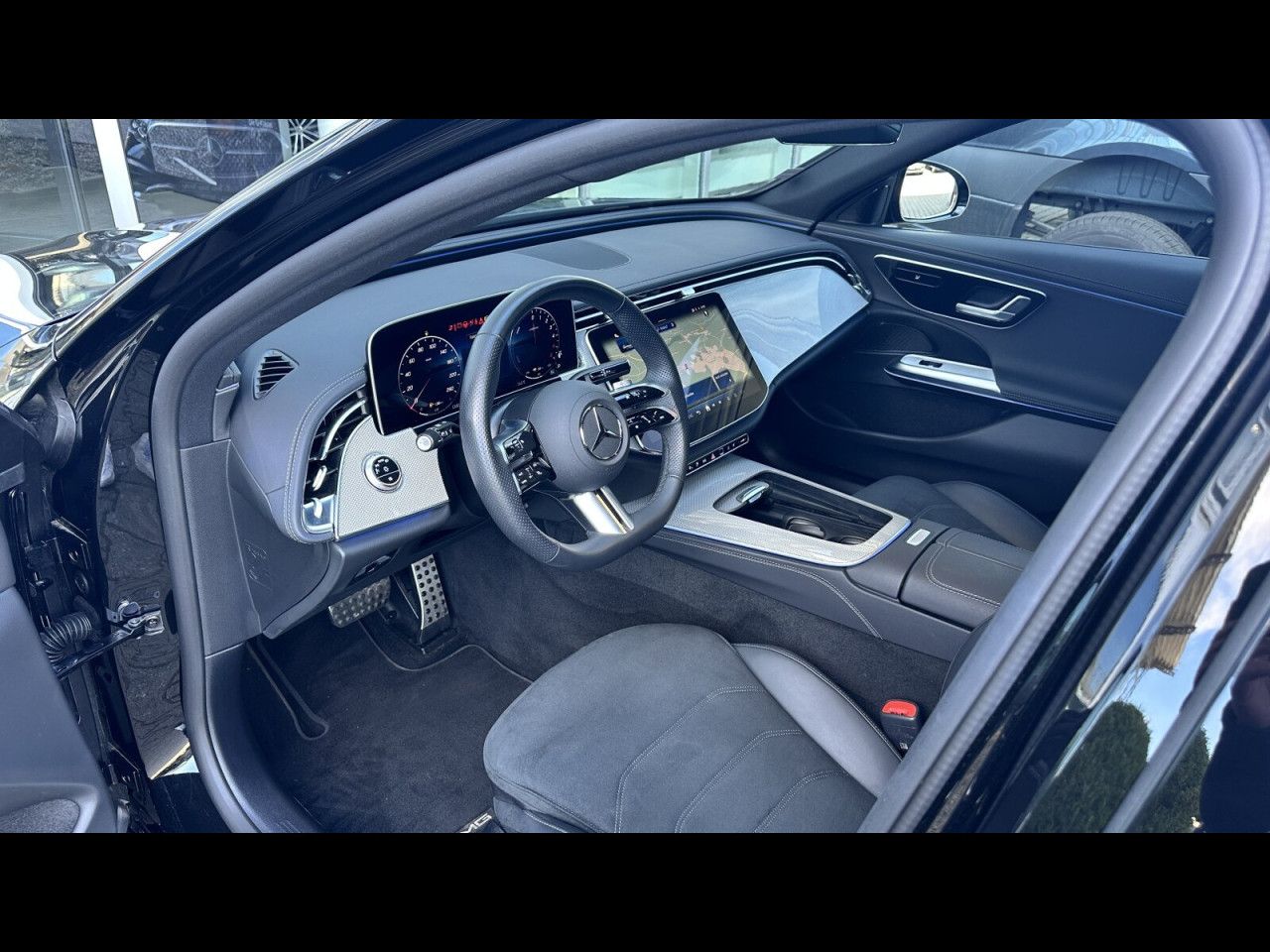 Mercedes-Benz E-Klasse – Bild 13