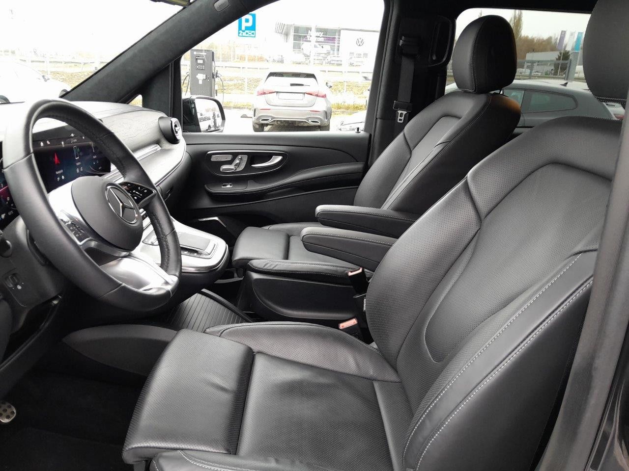 Zdjęcie pojazdu 13 / 20