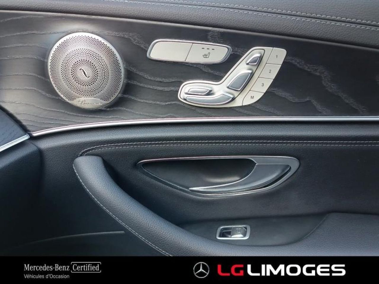 Photo du v&eacute;hicule 16 / 18