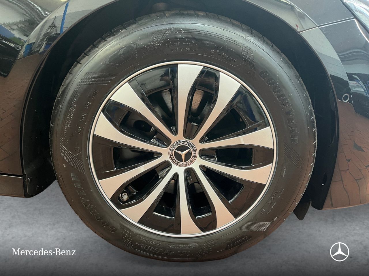 Mercedes-Benz E-Klasse – Bild 2
