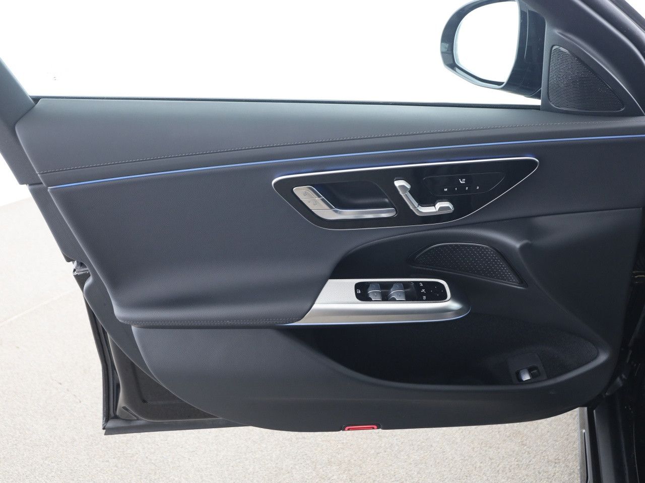 Mercedes-Benz E-Klasse – Bild 12