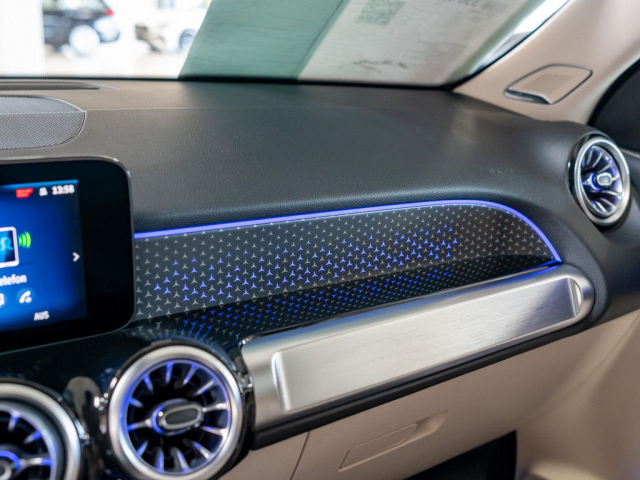 Mercedes-Benz EQB – Bild 14
