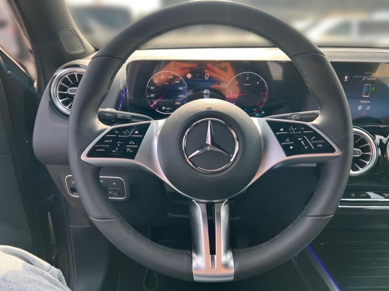 Mercedes-Benz GLB – Bild 10