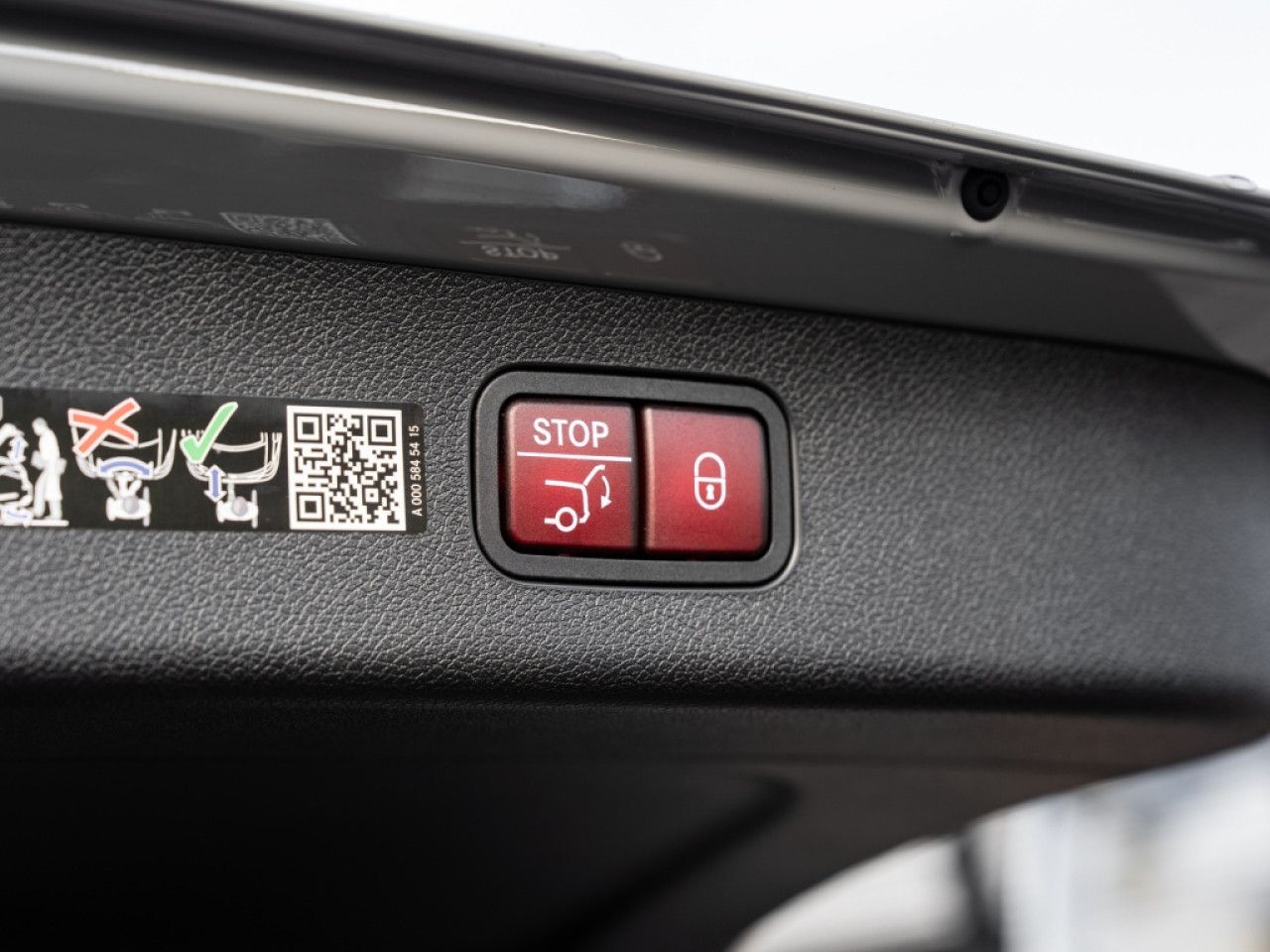 Mercedes-Benz E-Klasse – Bild 22