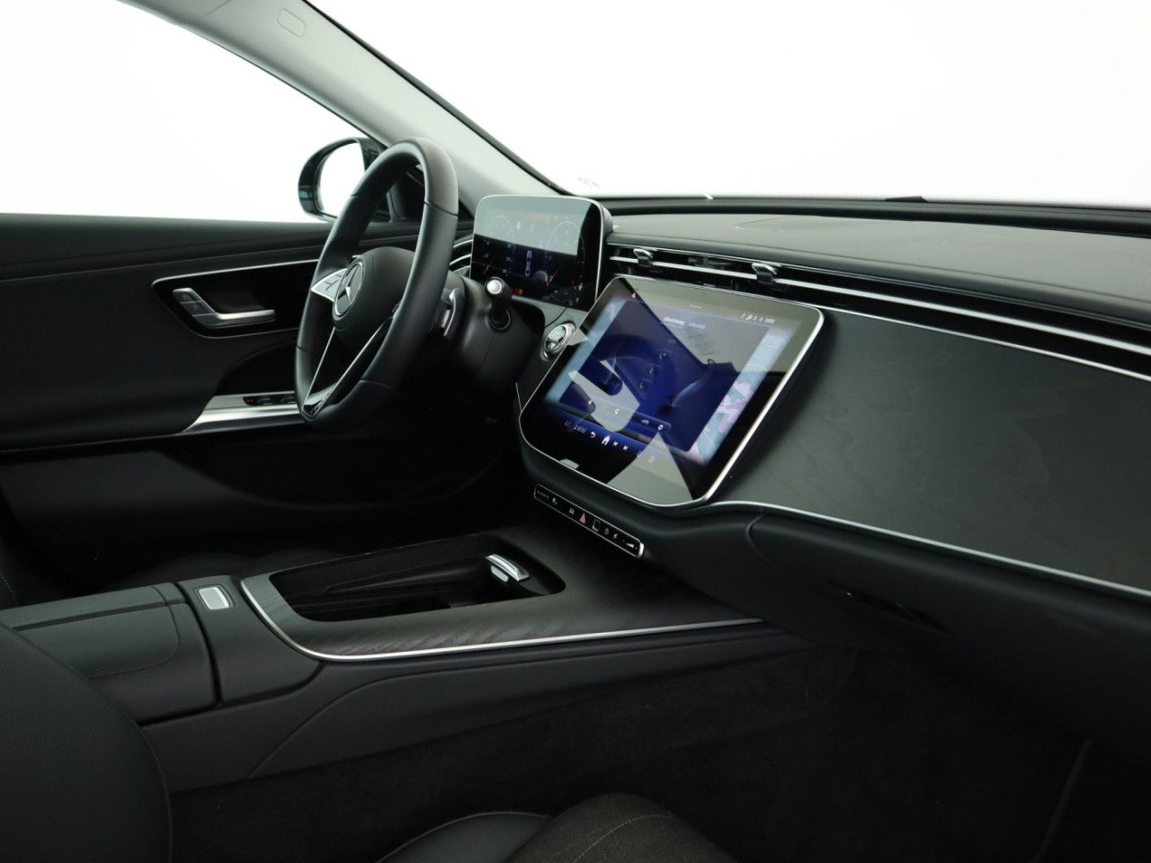 Mercedes-Benz E-Klasse – Bild 17