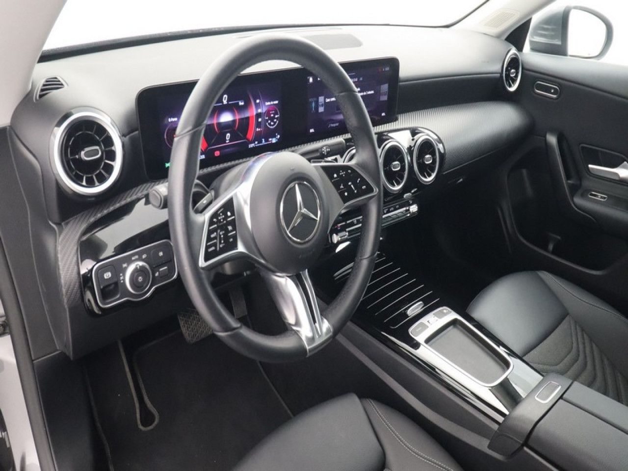 Imagem do veículo 11 / 17