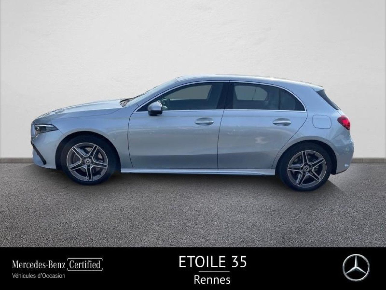 Photo du v&eacute;hicule 2 / 18