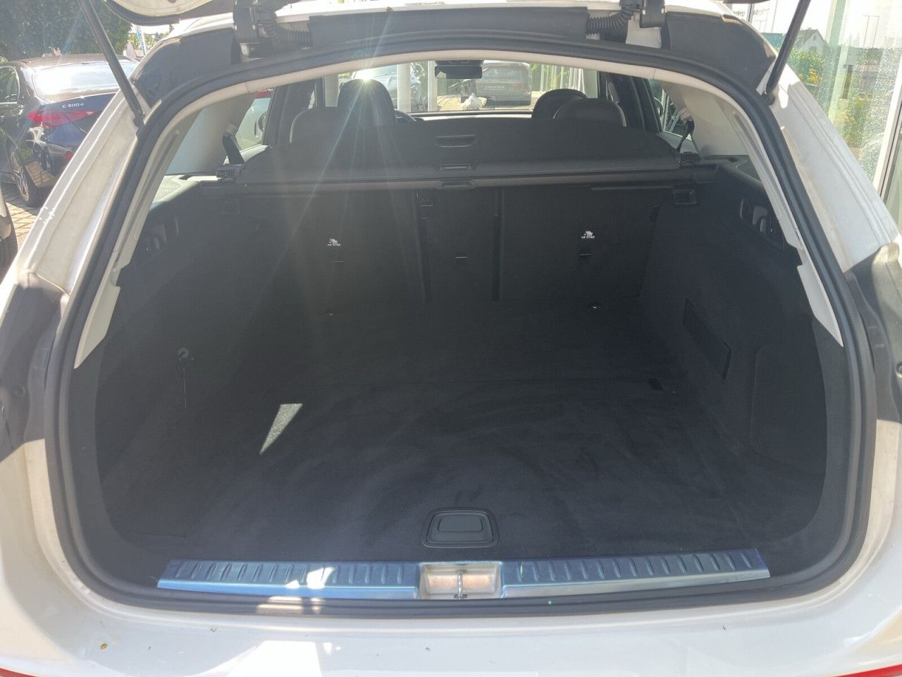 Mercedes-Benz E-Klasse – Bild 11