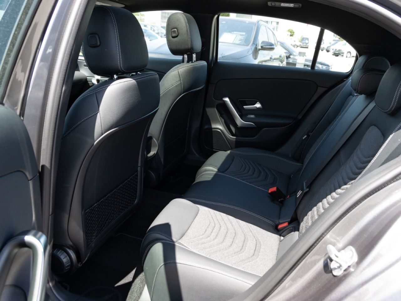 Mercedes-Benz A-Klasse – Bild 9