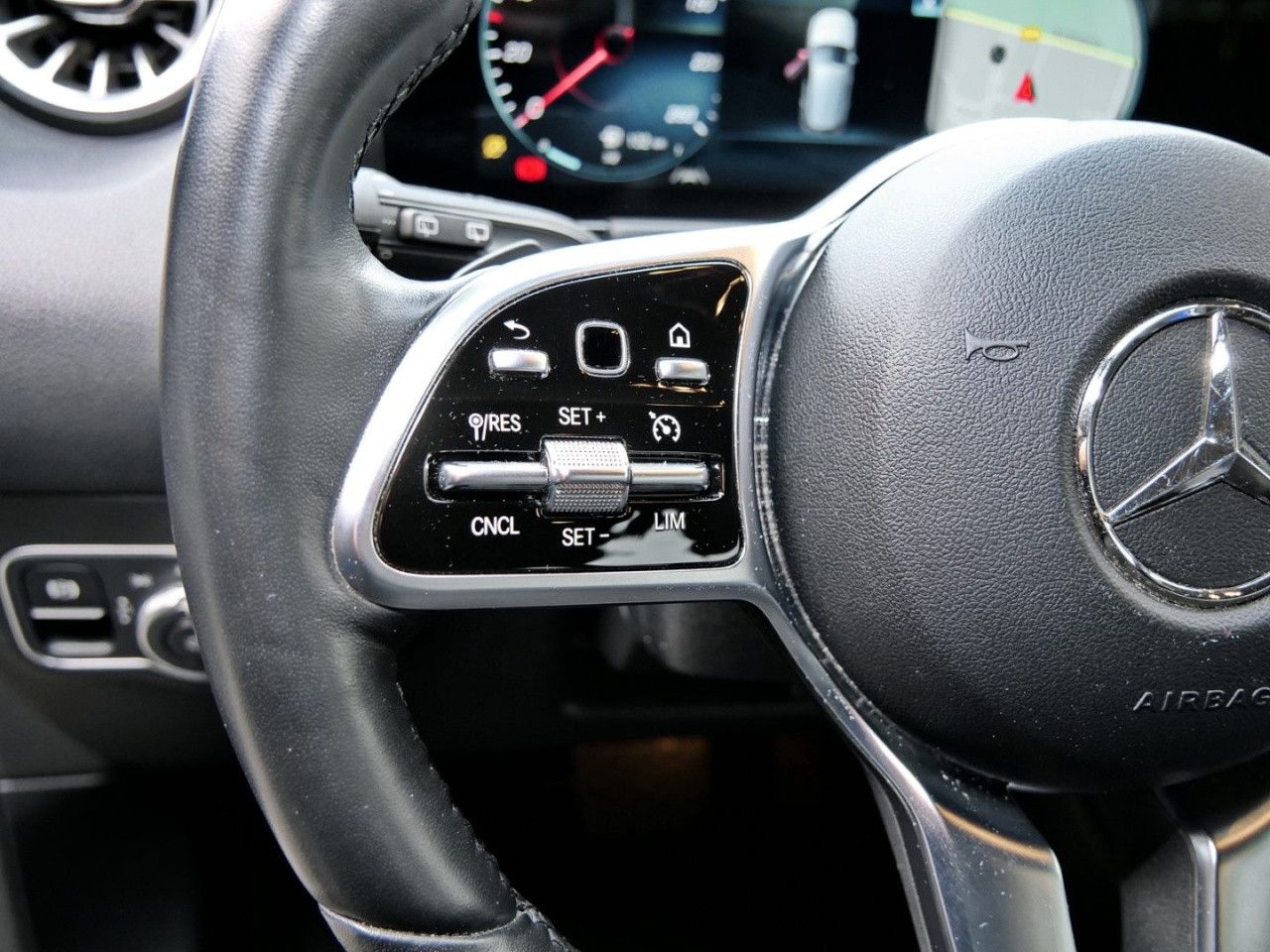 Fahrzeugbild 18 / 21