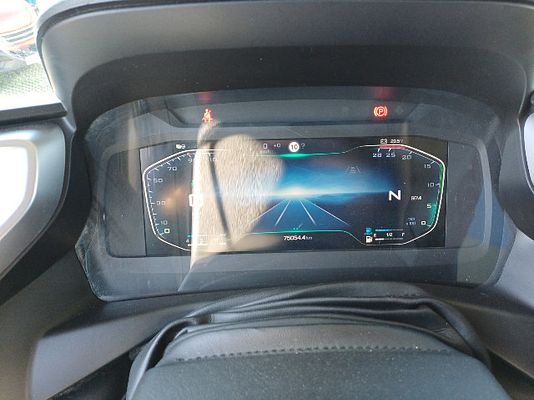 Vehicle image 13 / 14