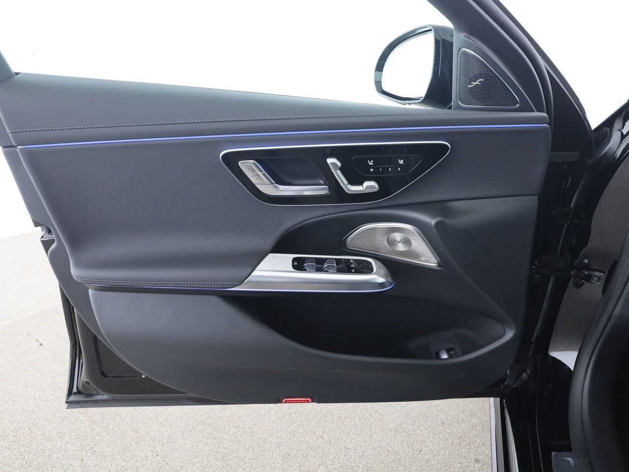 Mercedes-Benz E-Klasse – Bild 12