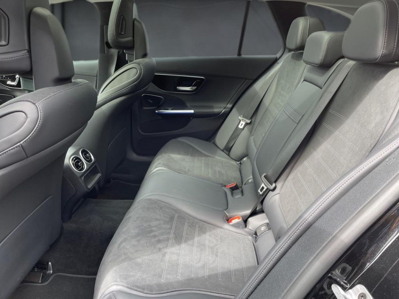 Mercedes-Benz C-Klasse – Bild 8