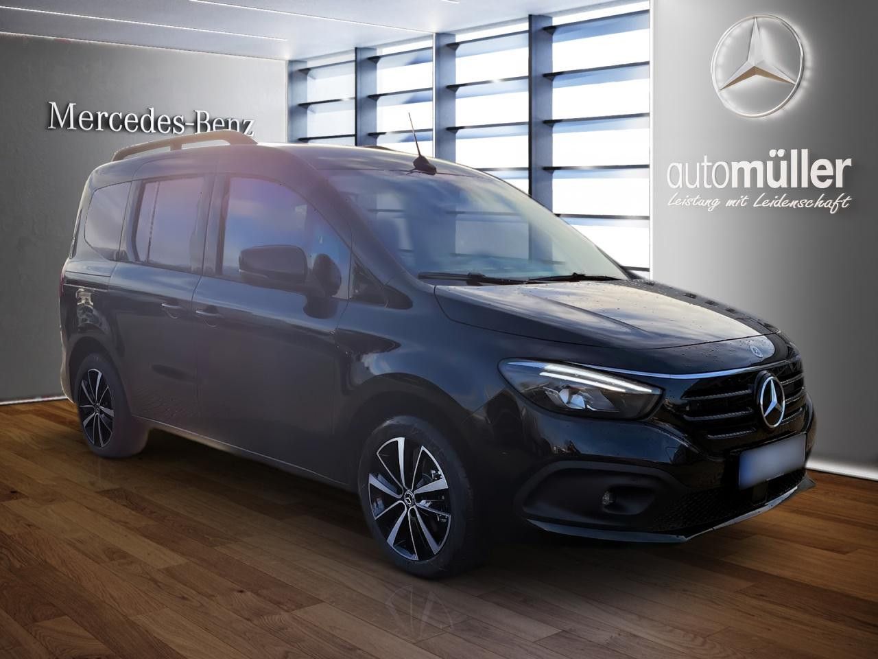Mercedes-Benz EQT – Bild 8