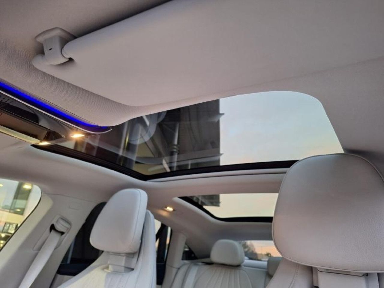 Photo du v&eacute;hicule 18 / 18