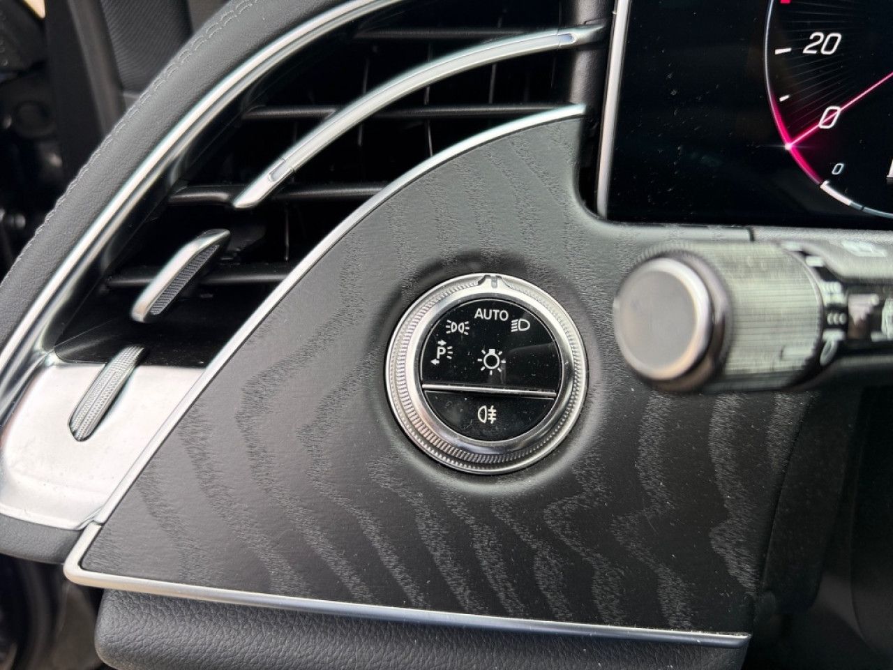 Mercedes-Benz E-Klasse – Bild 3