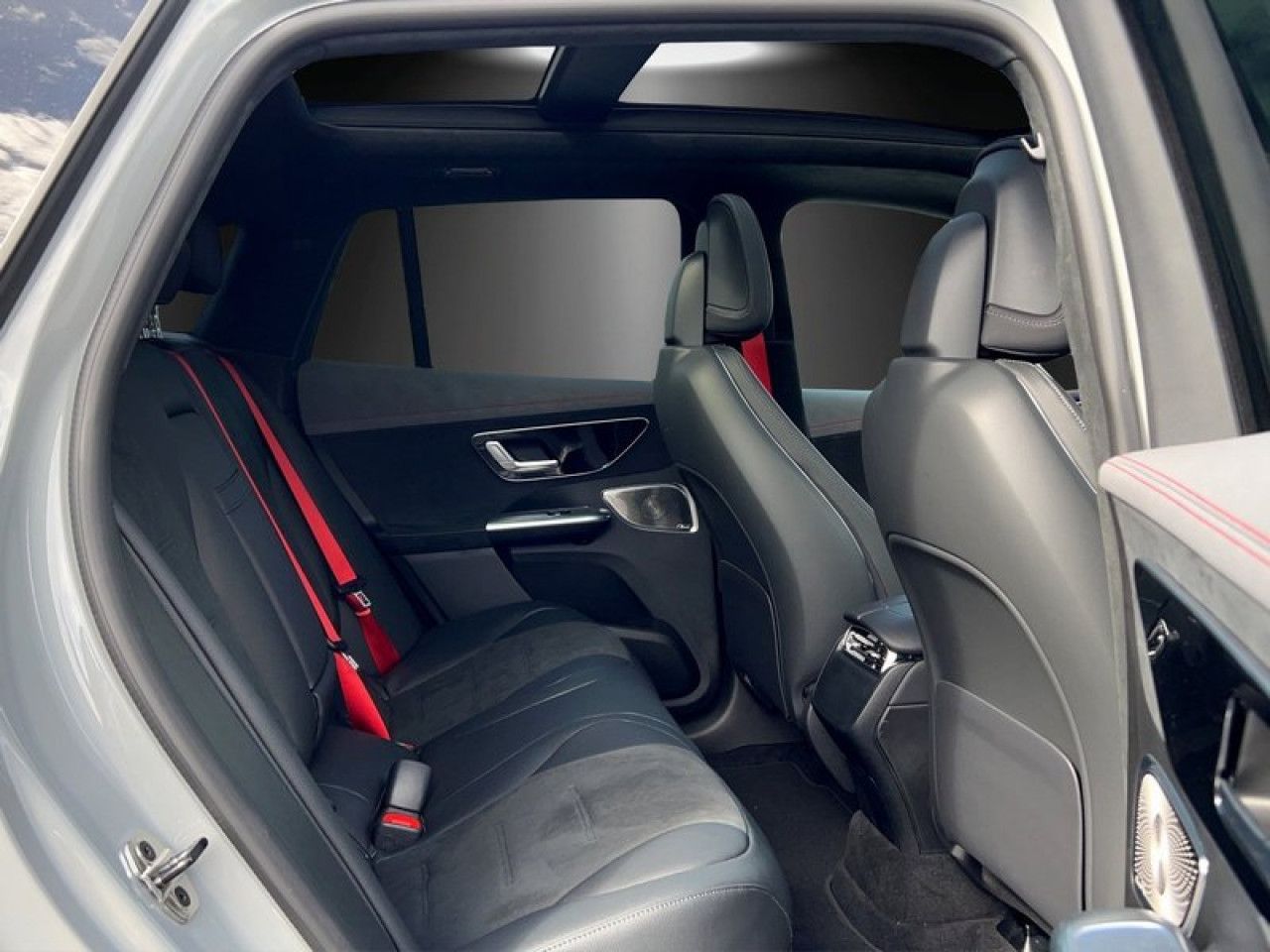 Mercedes-Benz EQE SUV – Bild 9