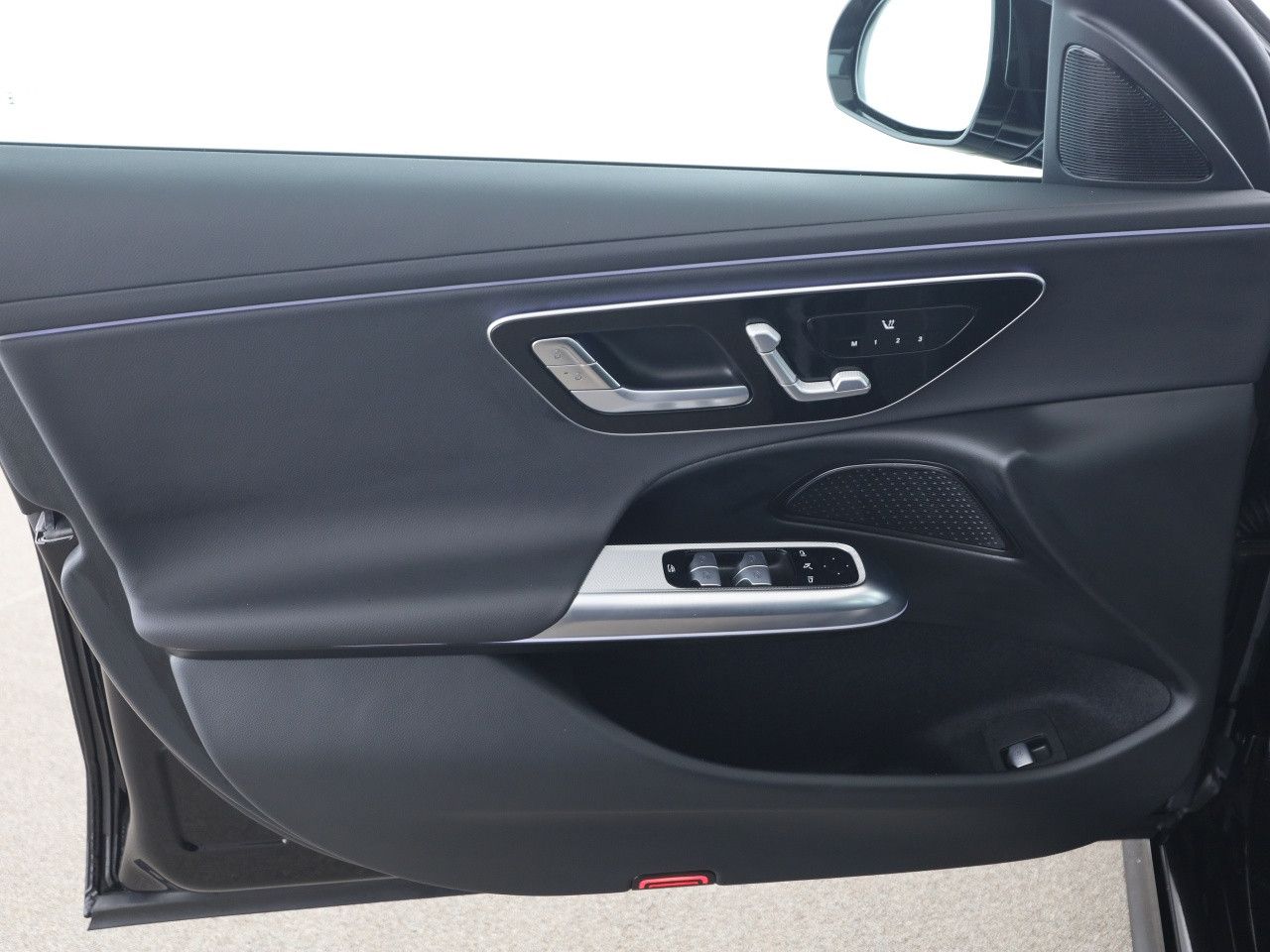 Mercedes-Benz E-Klasse – Bild 13
