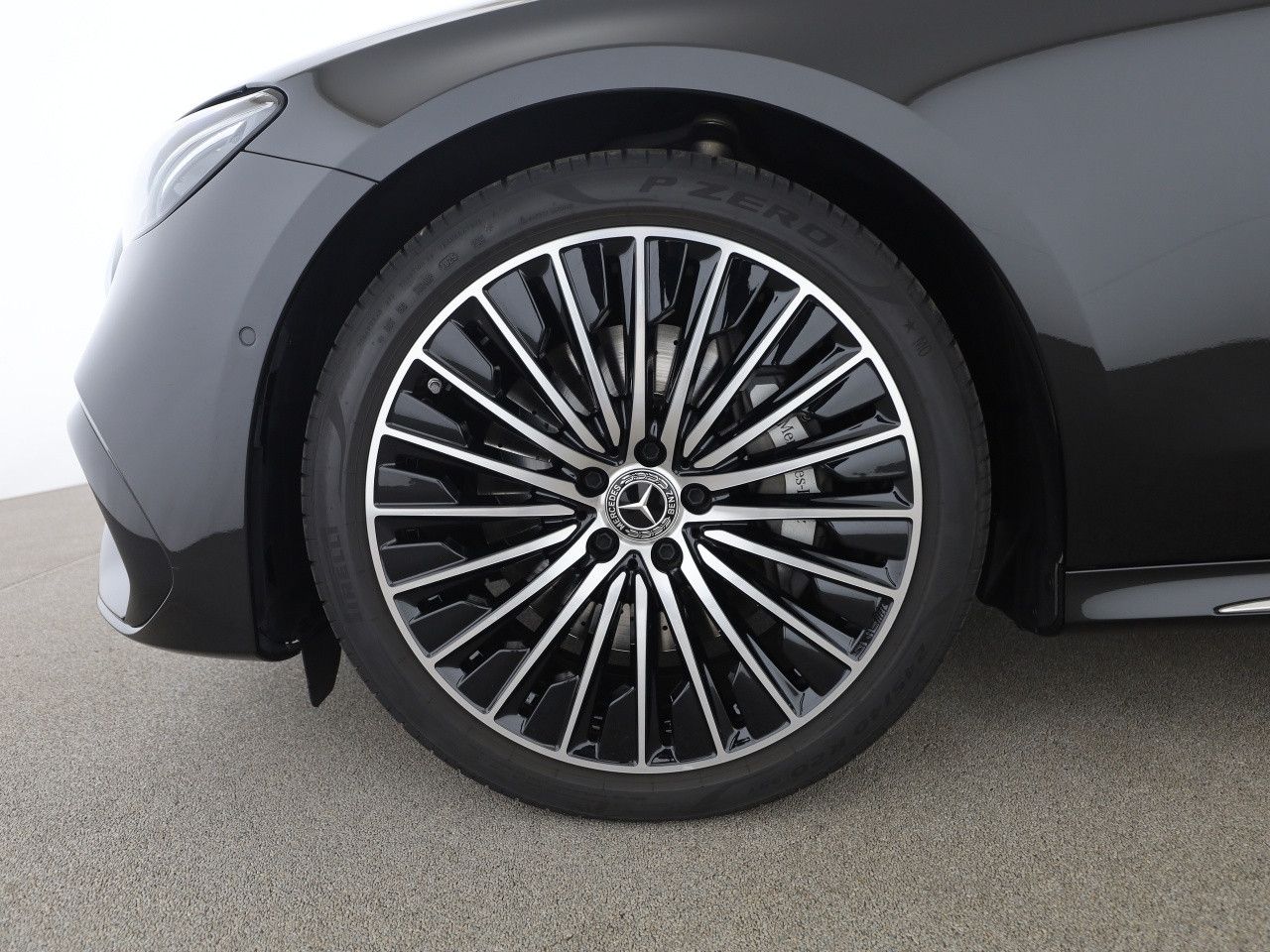 Mercedes-Benz E-Klasse – Bild 16