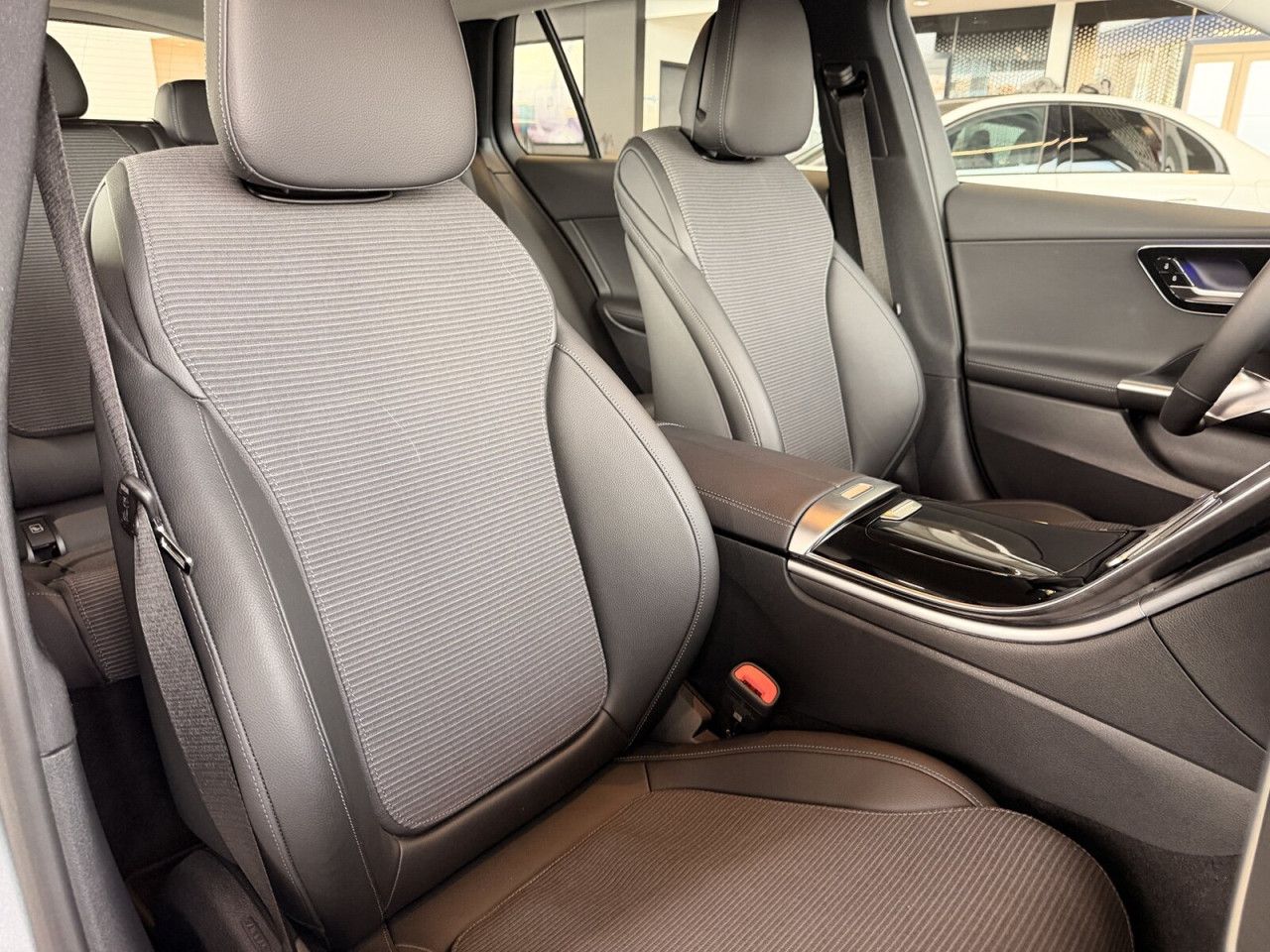 Mercedes-Benz C-Klasse – Bild 8