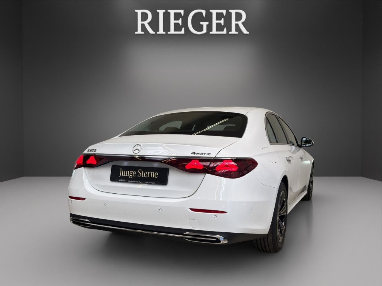 Mercedes-Benz E-Klasse – Bild 13