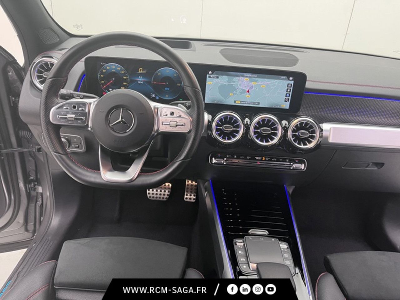 Photo du v&eacute;hicule 10 / 18