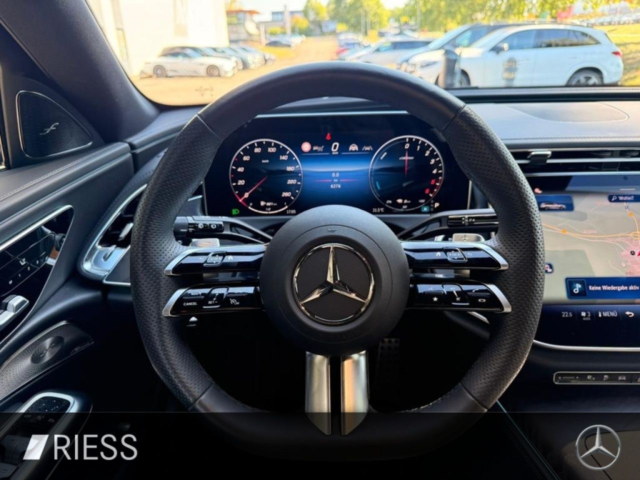 Mercedes-Benz E-Klasse – Bild 12