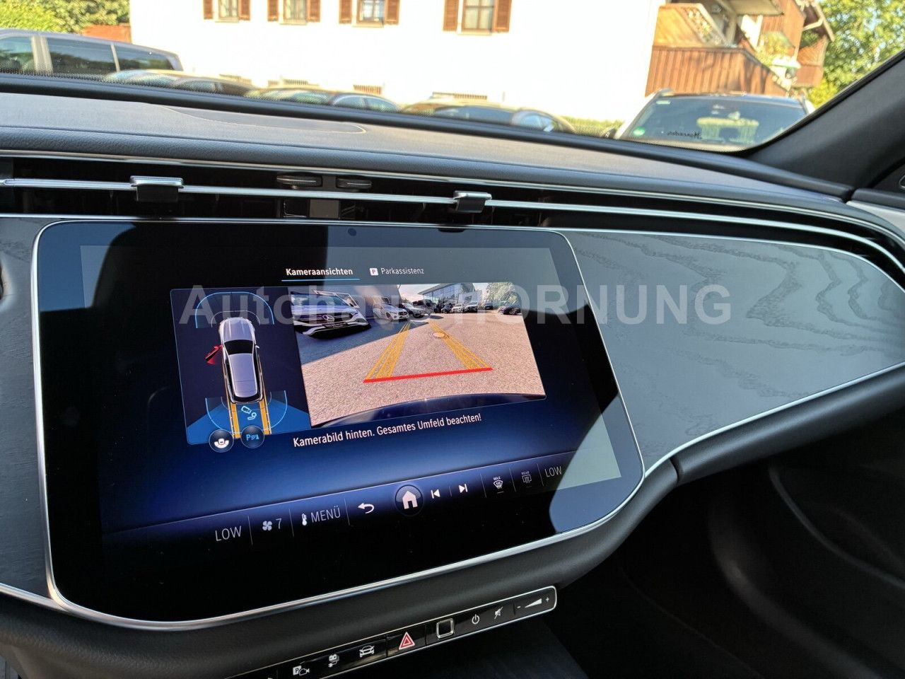 Mercedes-Benz E-Klasse – Bild 13