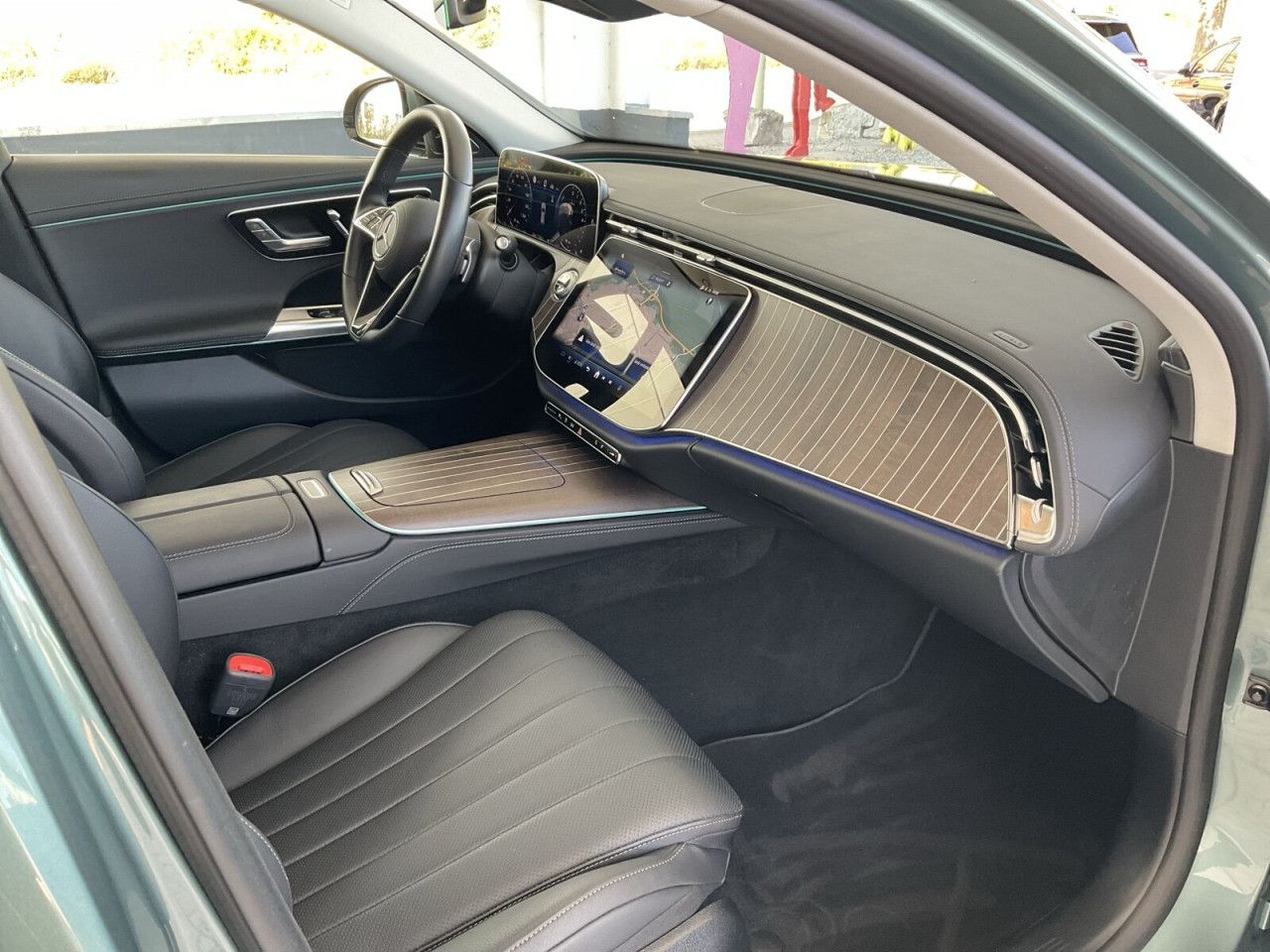 Mercedes-Benz E-Klasse – Bild 24