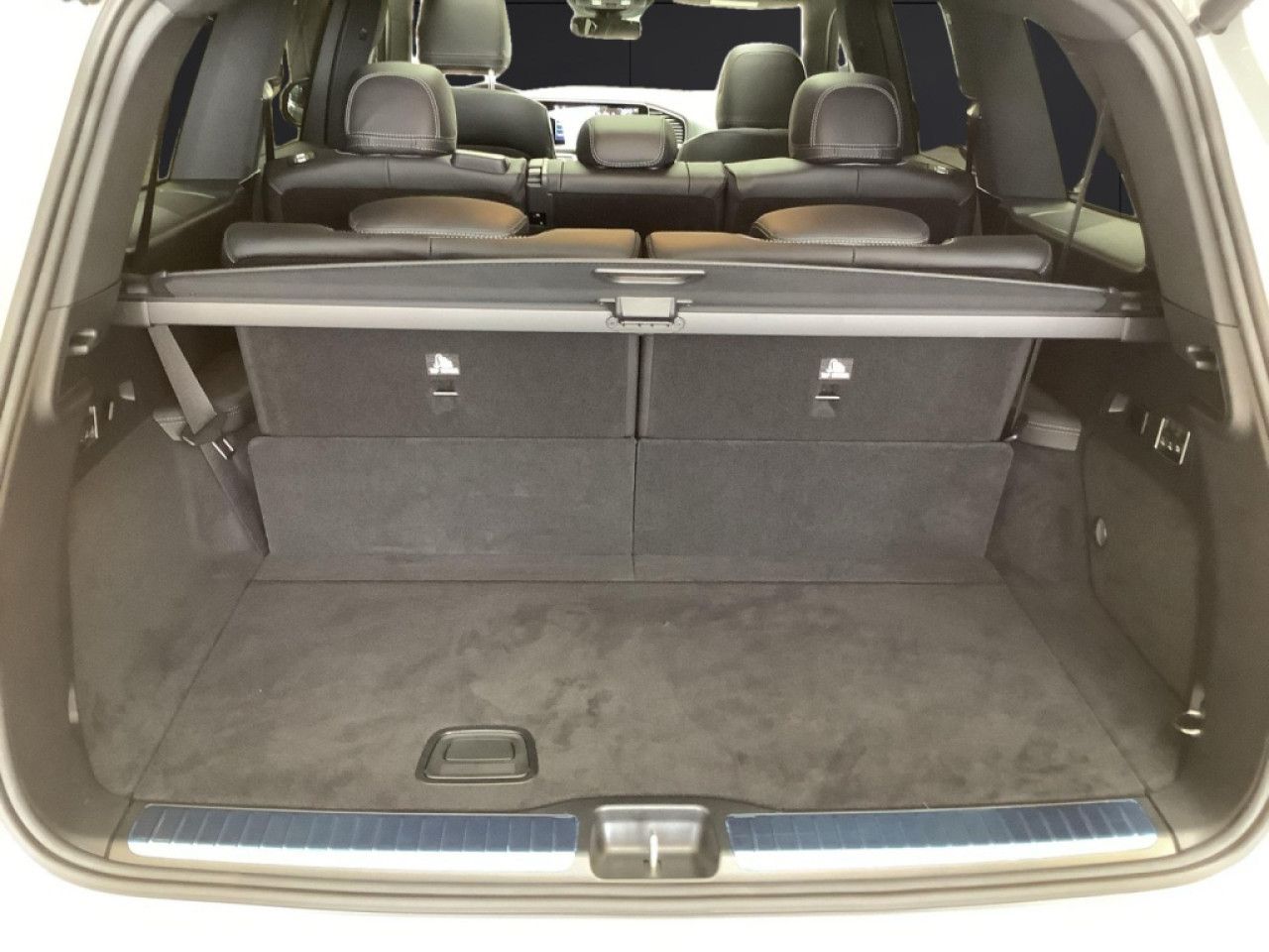 Mercedes-Benz GLS – Bild 16