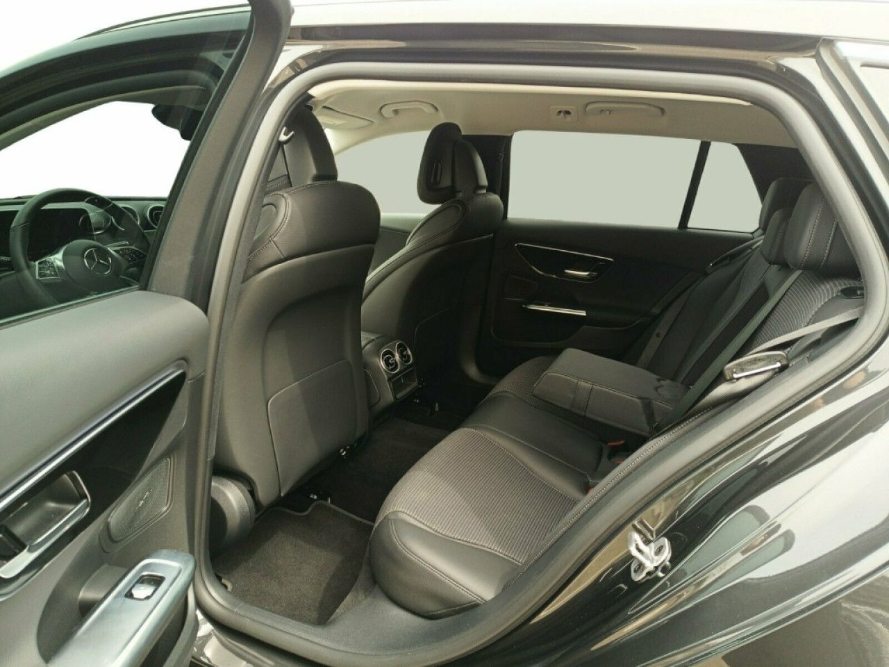 Mercedes-Benz C-Klasse – Bild 12