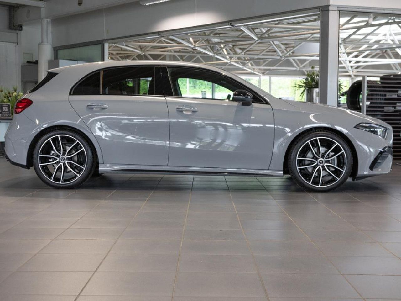 Mercedes-Benz A-Klasse – Bild 2