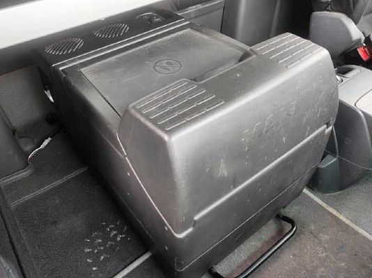 Vehicle image 9 / 14