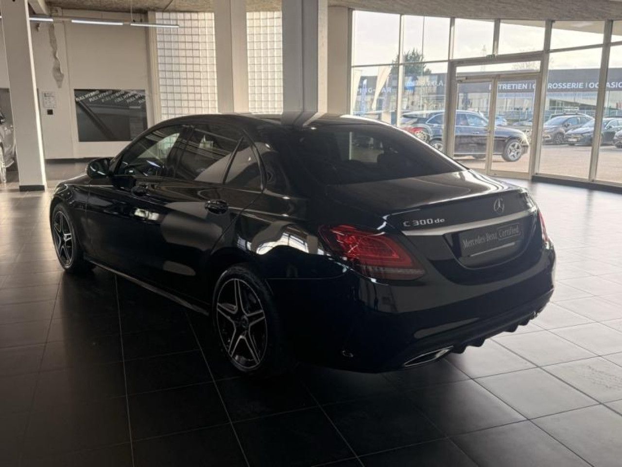 Photo du véhicule 17 / 18