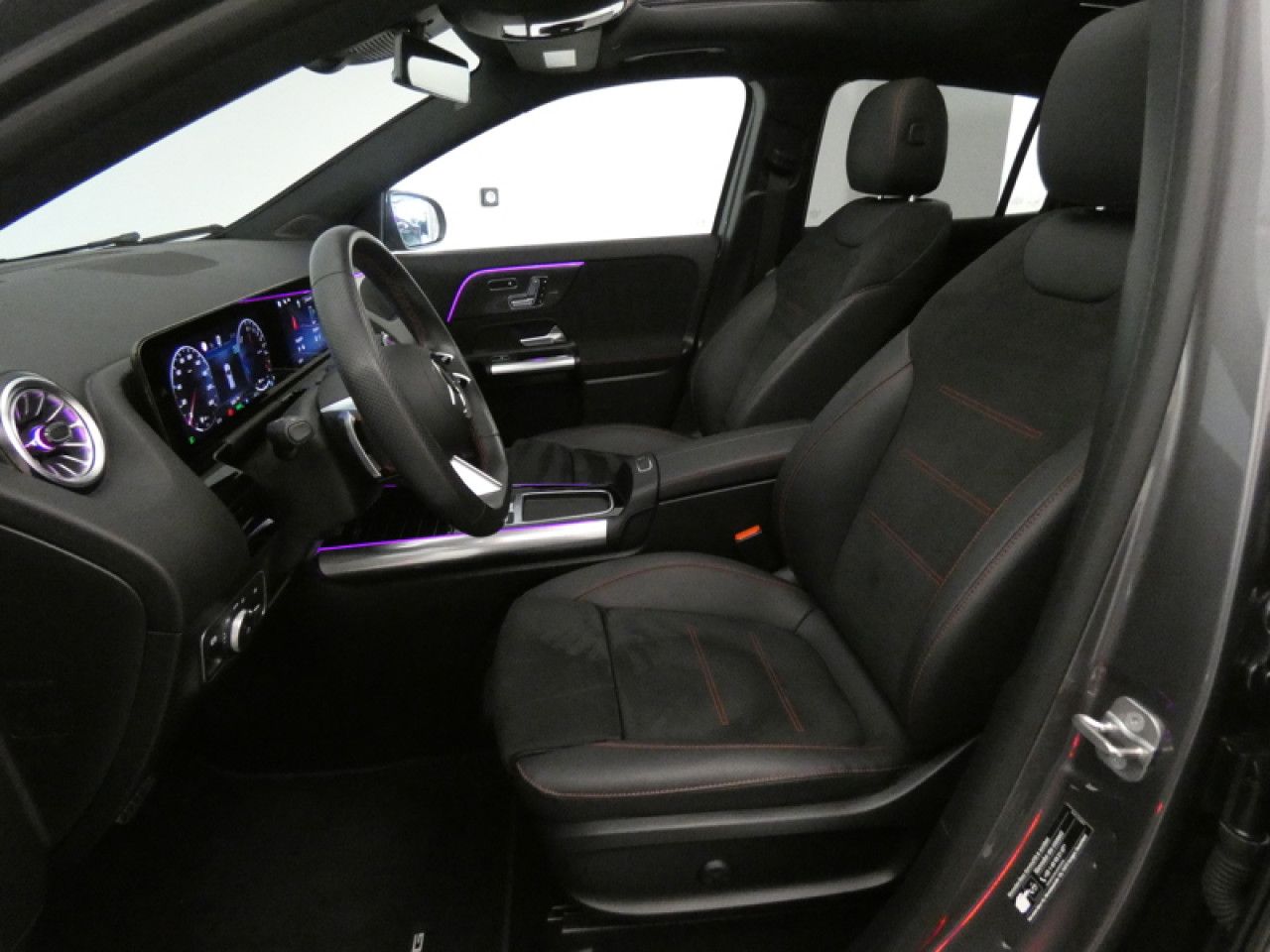 Photo du v&eacute;hicule 11 / 18