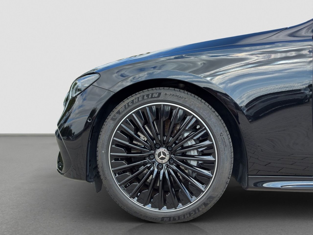 Mercedes-Benz E-Klasse – Bild 16