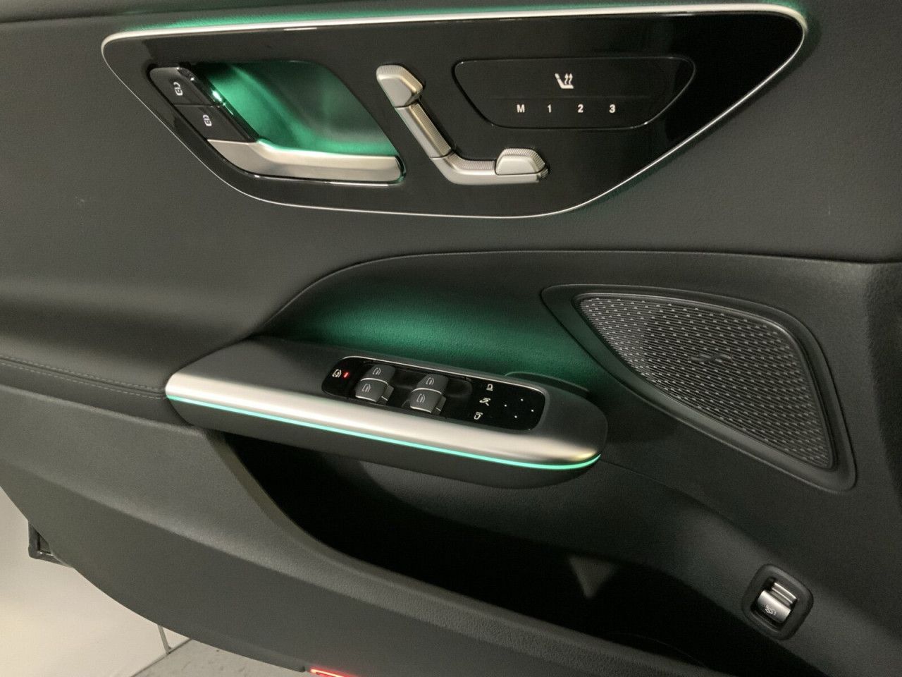 Mercedes-Benz C-Klasse – Bild 12