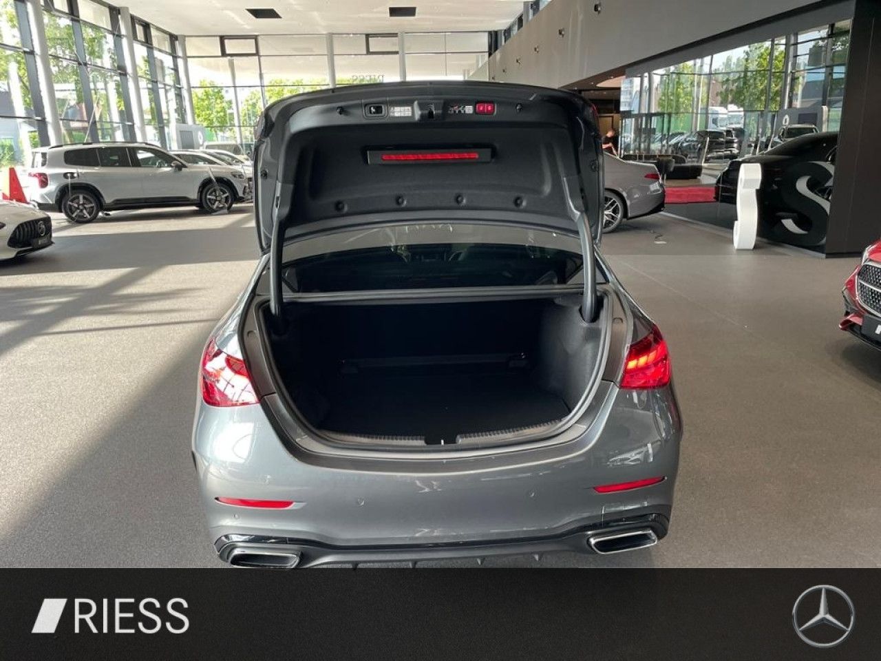 Mercedes-Benz C-Klasse – Bild 18