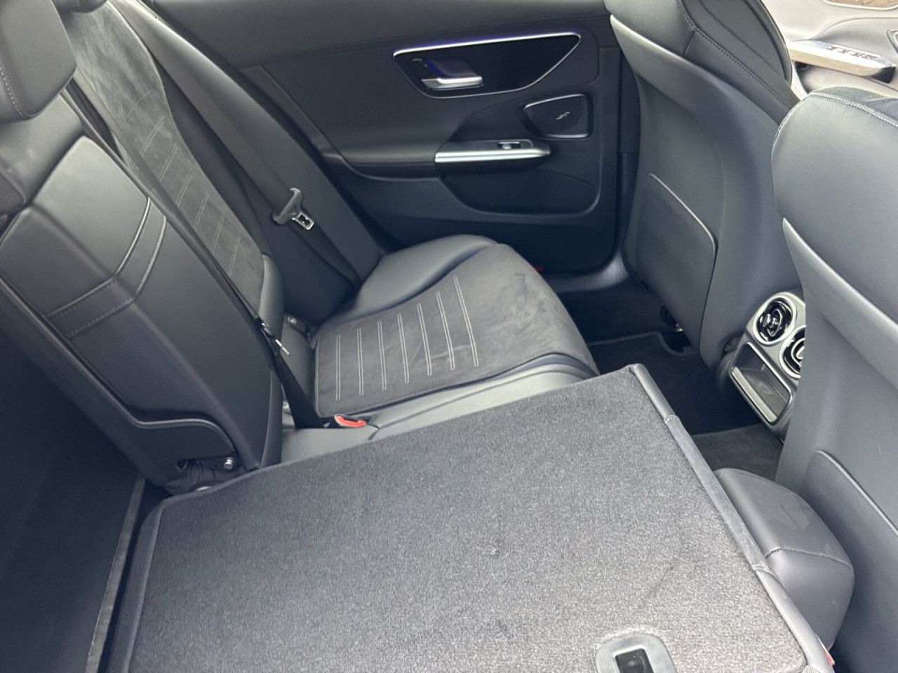 Mercedes-Benz C-Klasse – Bild 18
