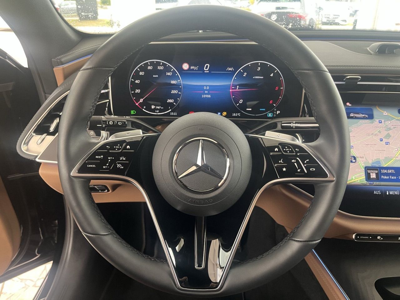 Mercedes-Benz E-Klasse – Bild 12